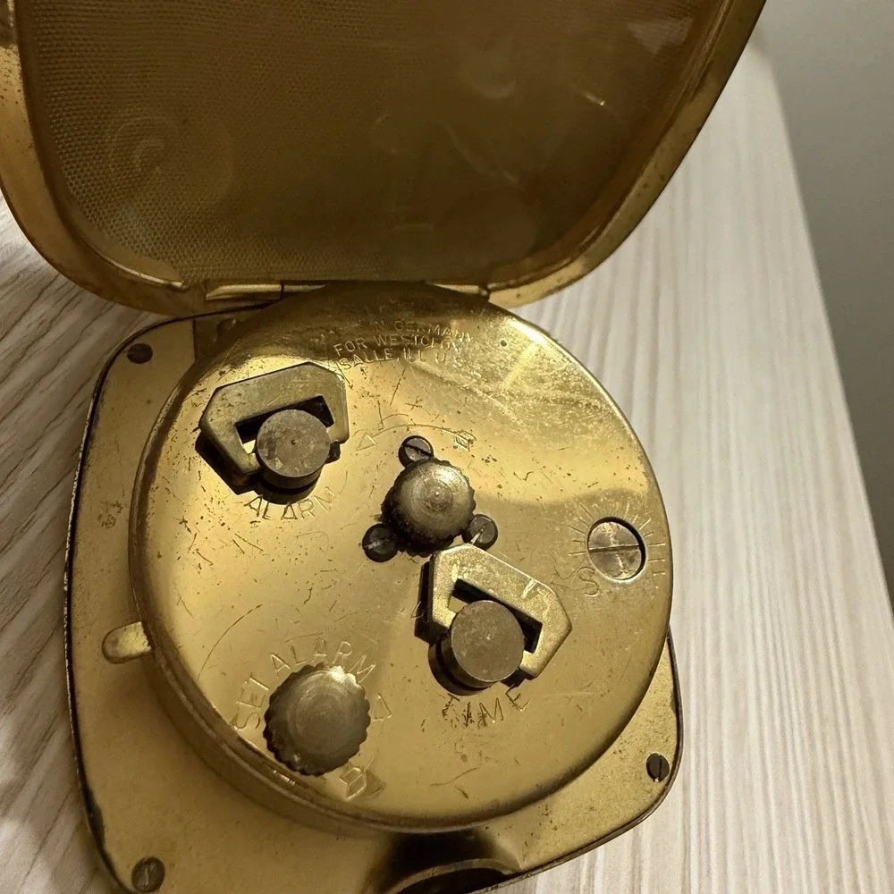 Westcox Genuine Tan Cowhide Travel‎ Alarm Clock Mid Century Wind Up Case Vintage
